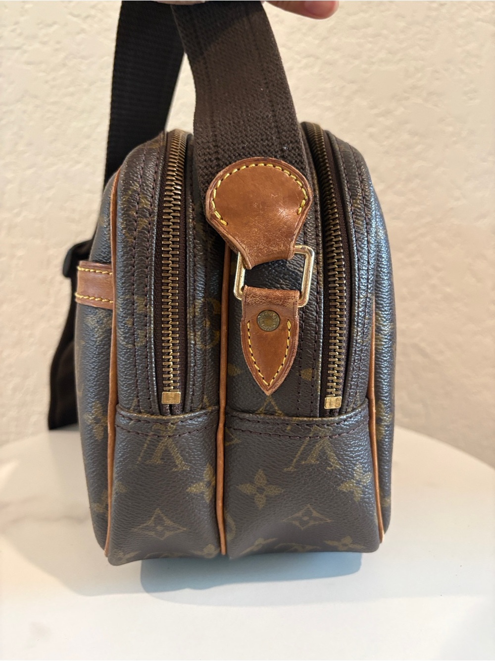 Louis Vuitton Reporter PM
Brown Monogram Crossbody Bag - Picture 6 of 15